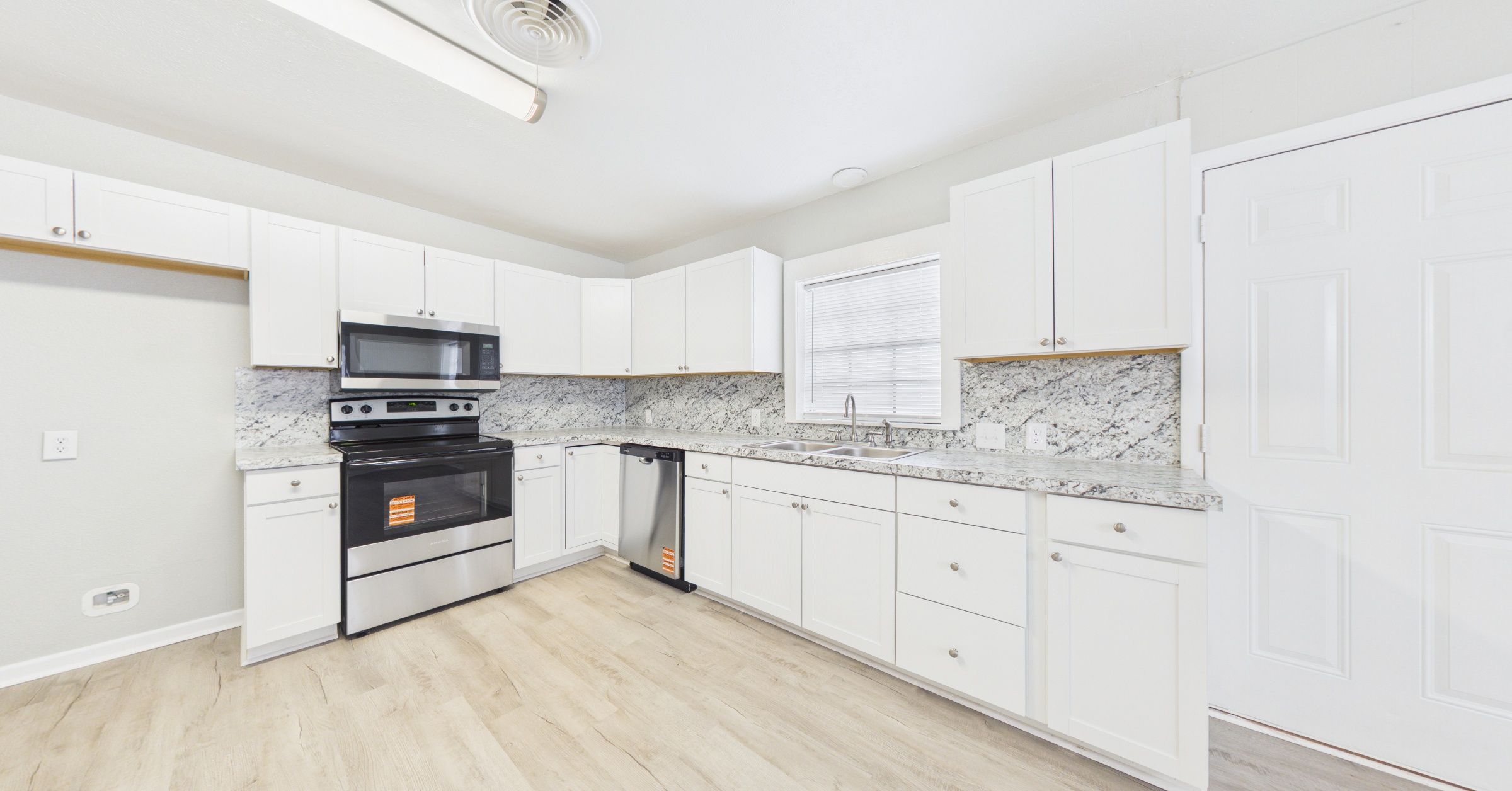 4318 Barnett