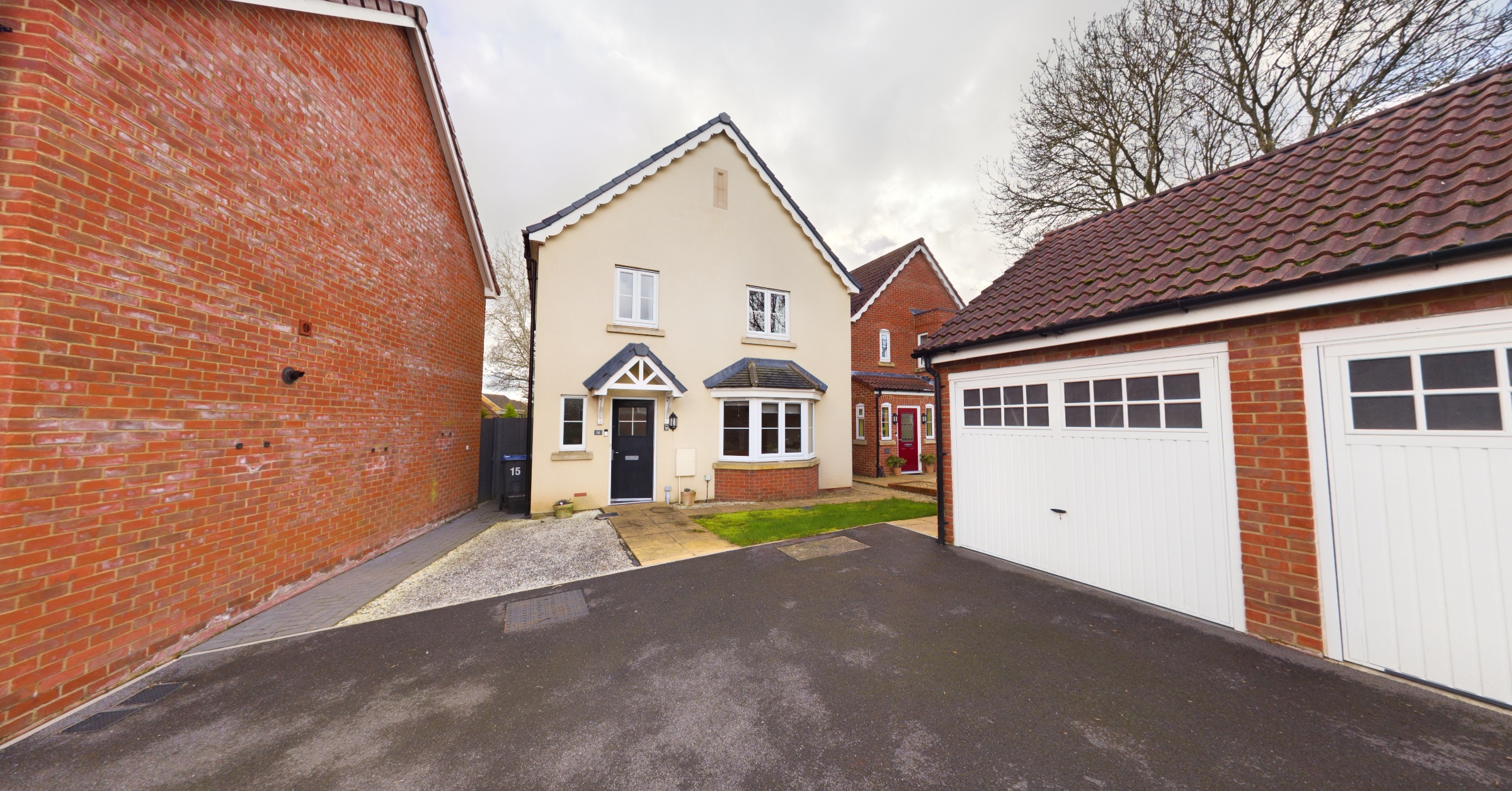 16 Runnymede Gardens