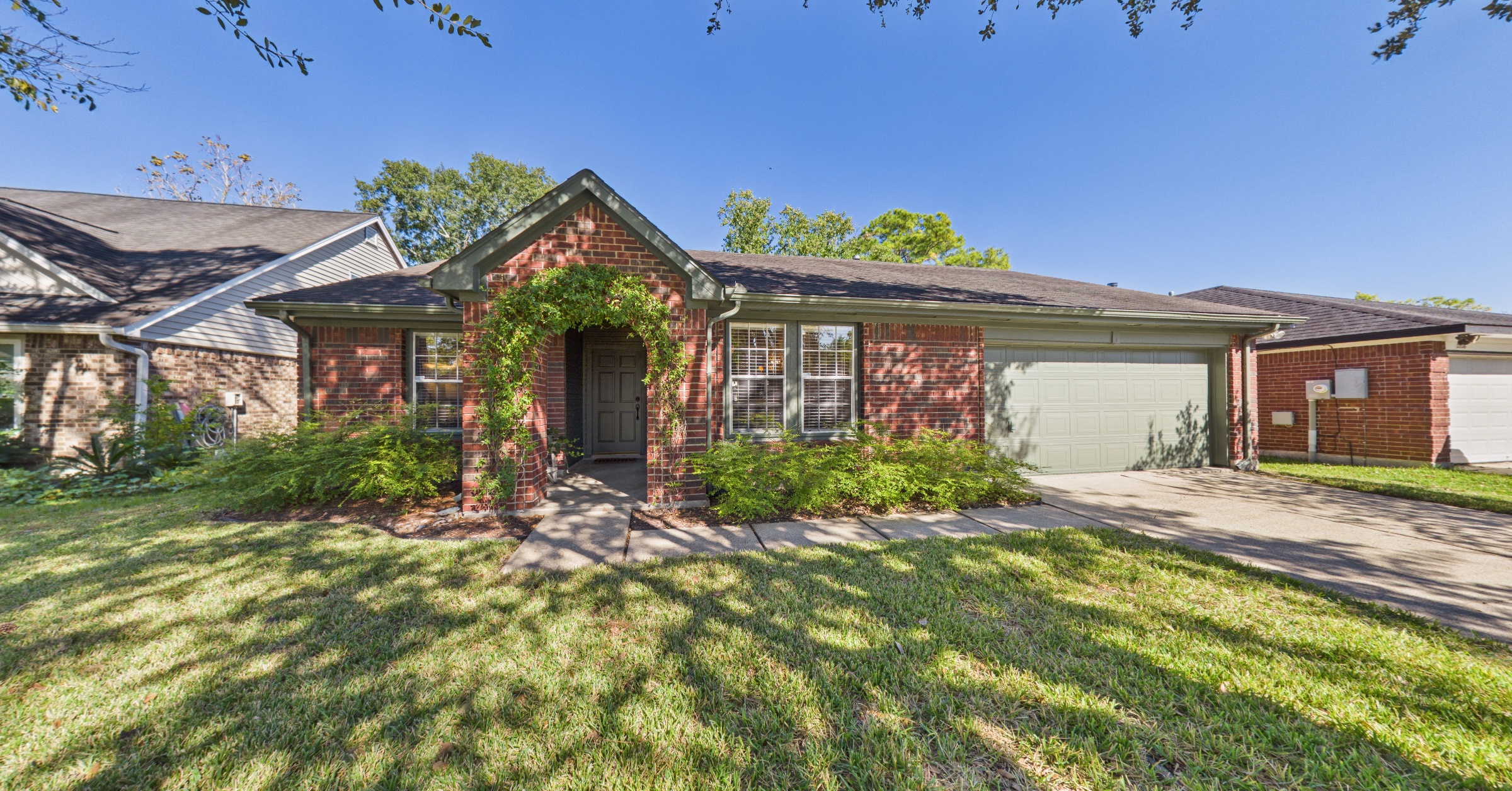 Meadow Brook Dr.