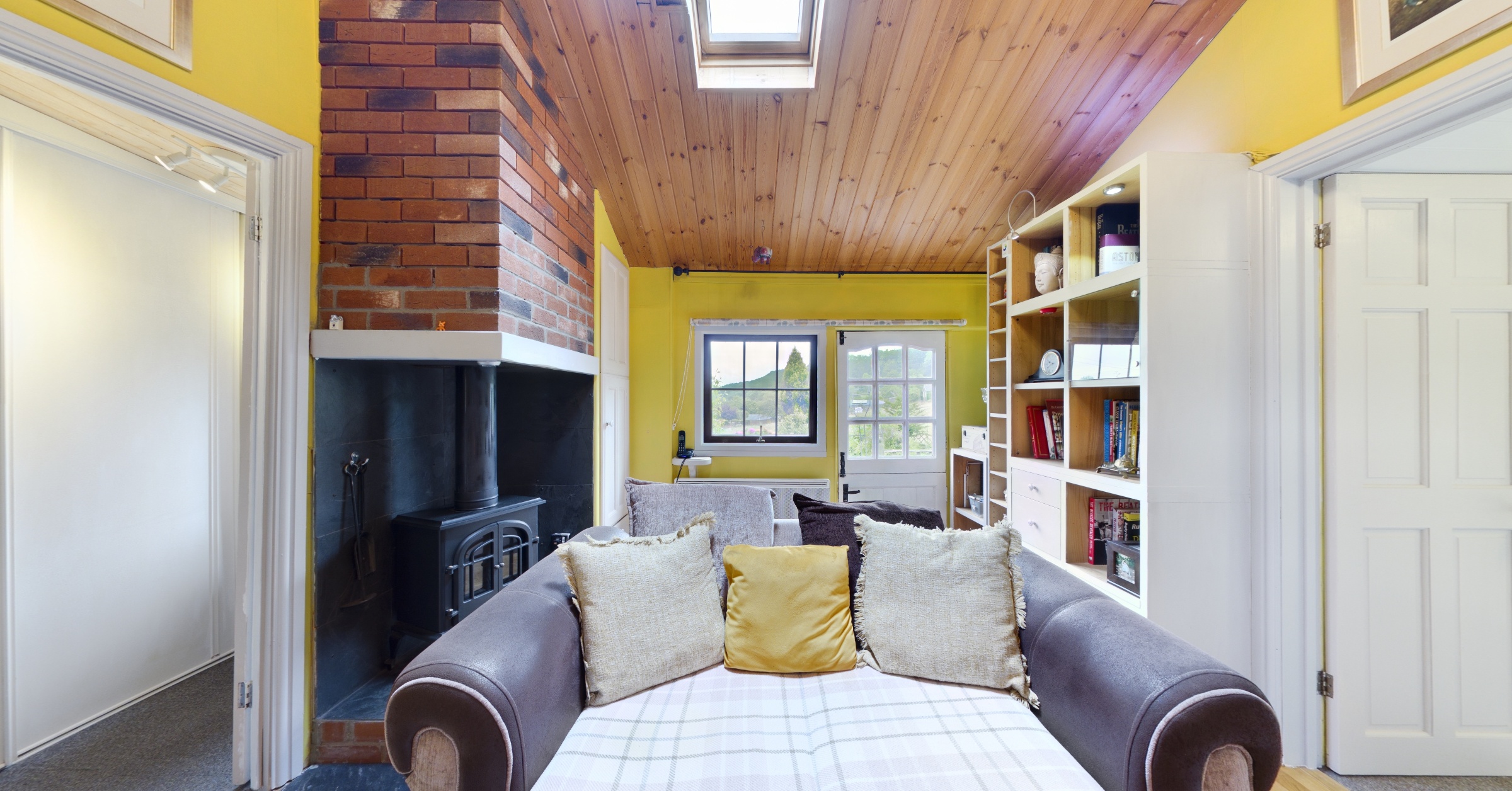 Bluebell Cottage, Hawkbatch