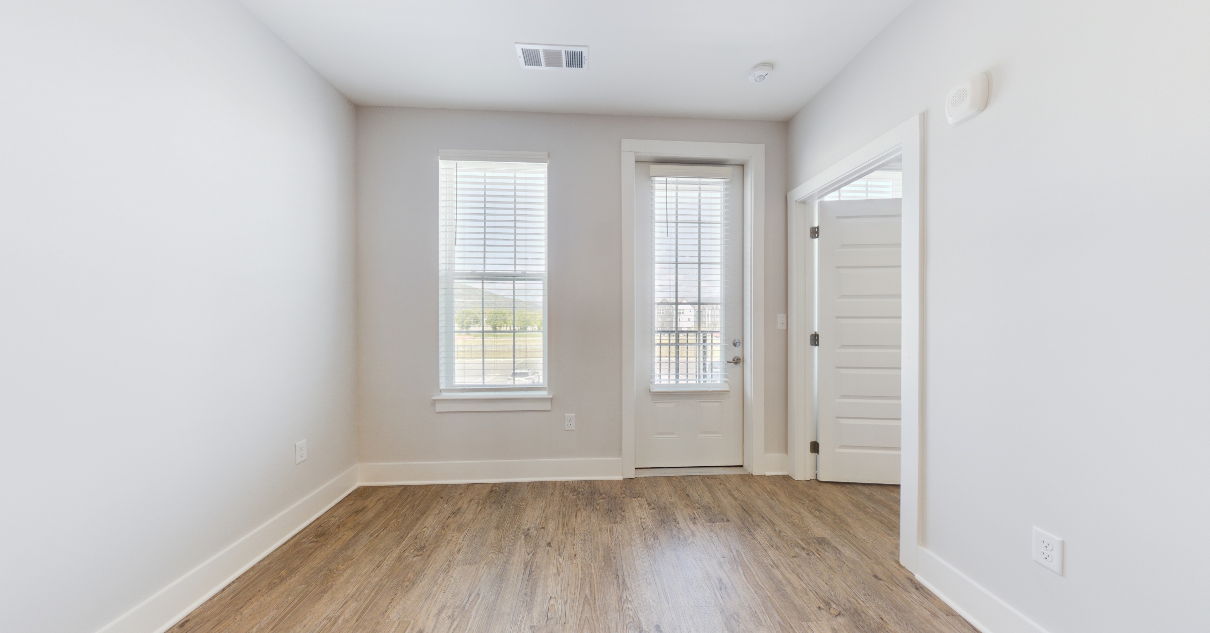 One Bedroom Apartment 1246 Bethel