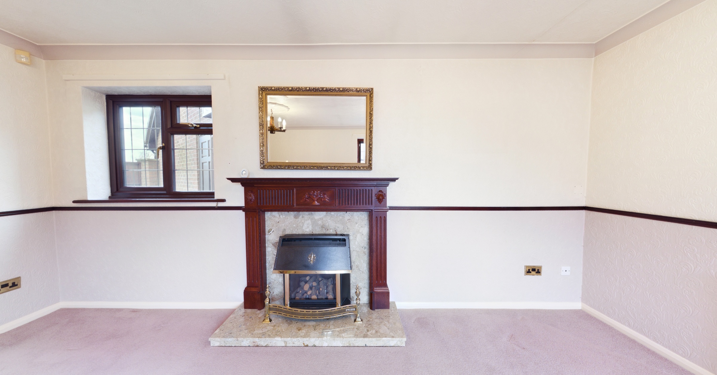 Kensington Gardens, Carlton