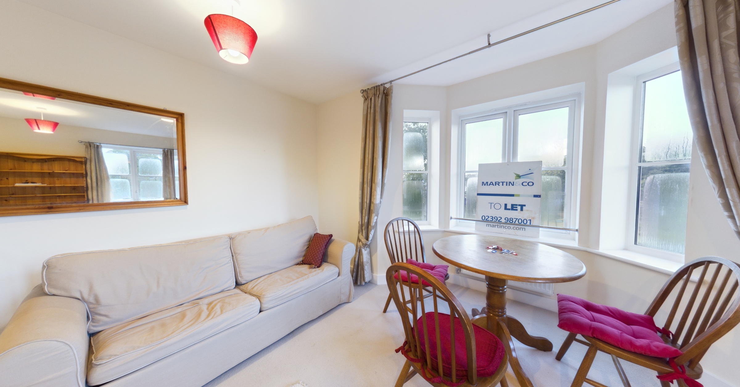 Flat 2 8 Jellicoe Drive