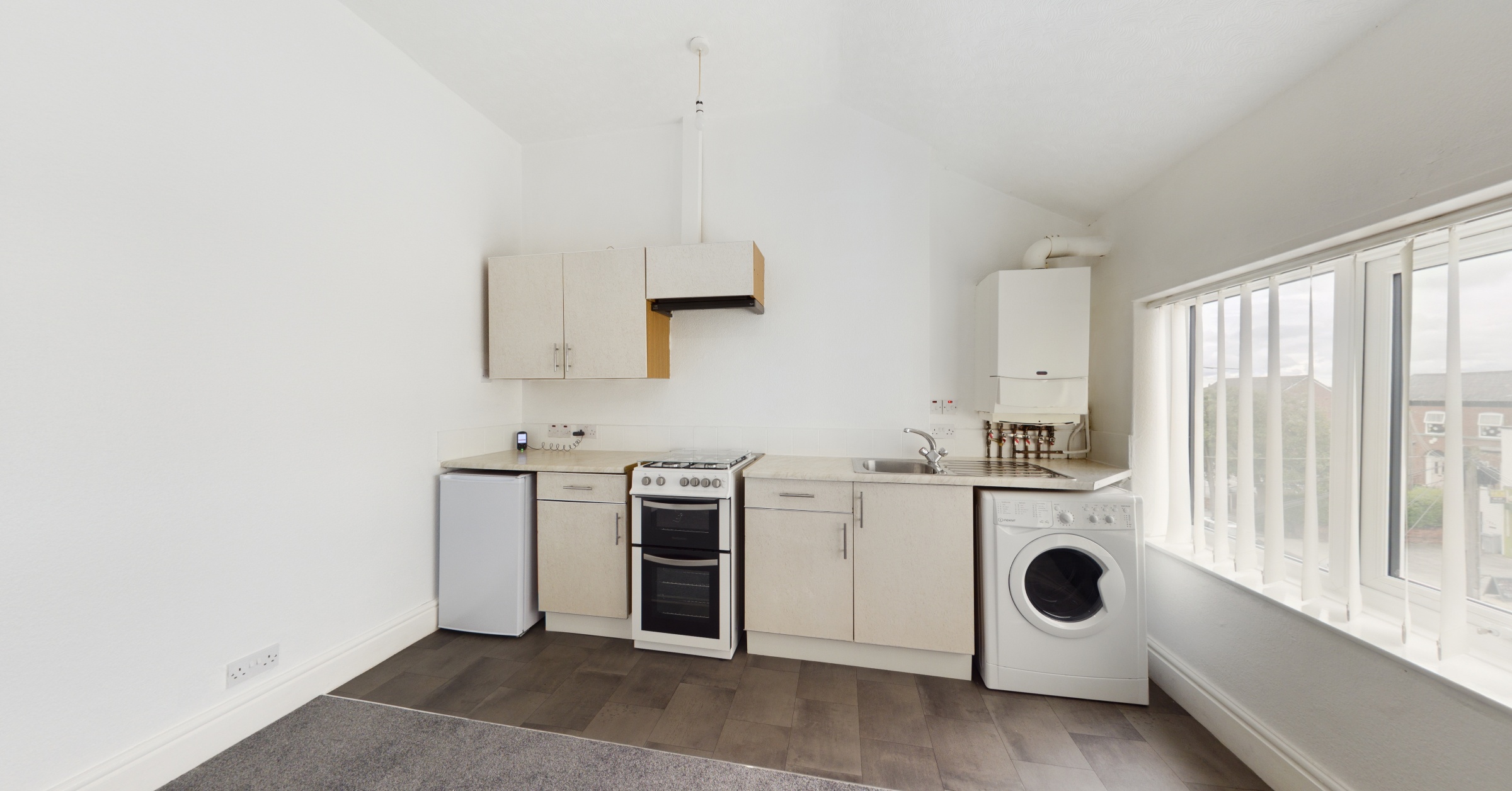 Flat 3, 99 Flixton Road, Urmston, M41 5BF