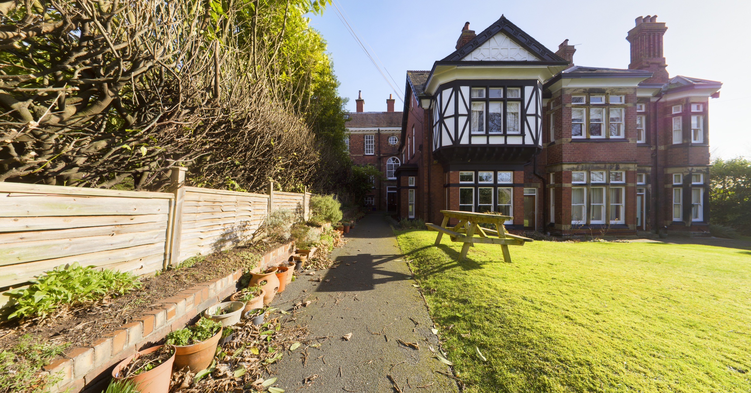 Flat 8, Allerton Hall