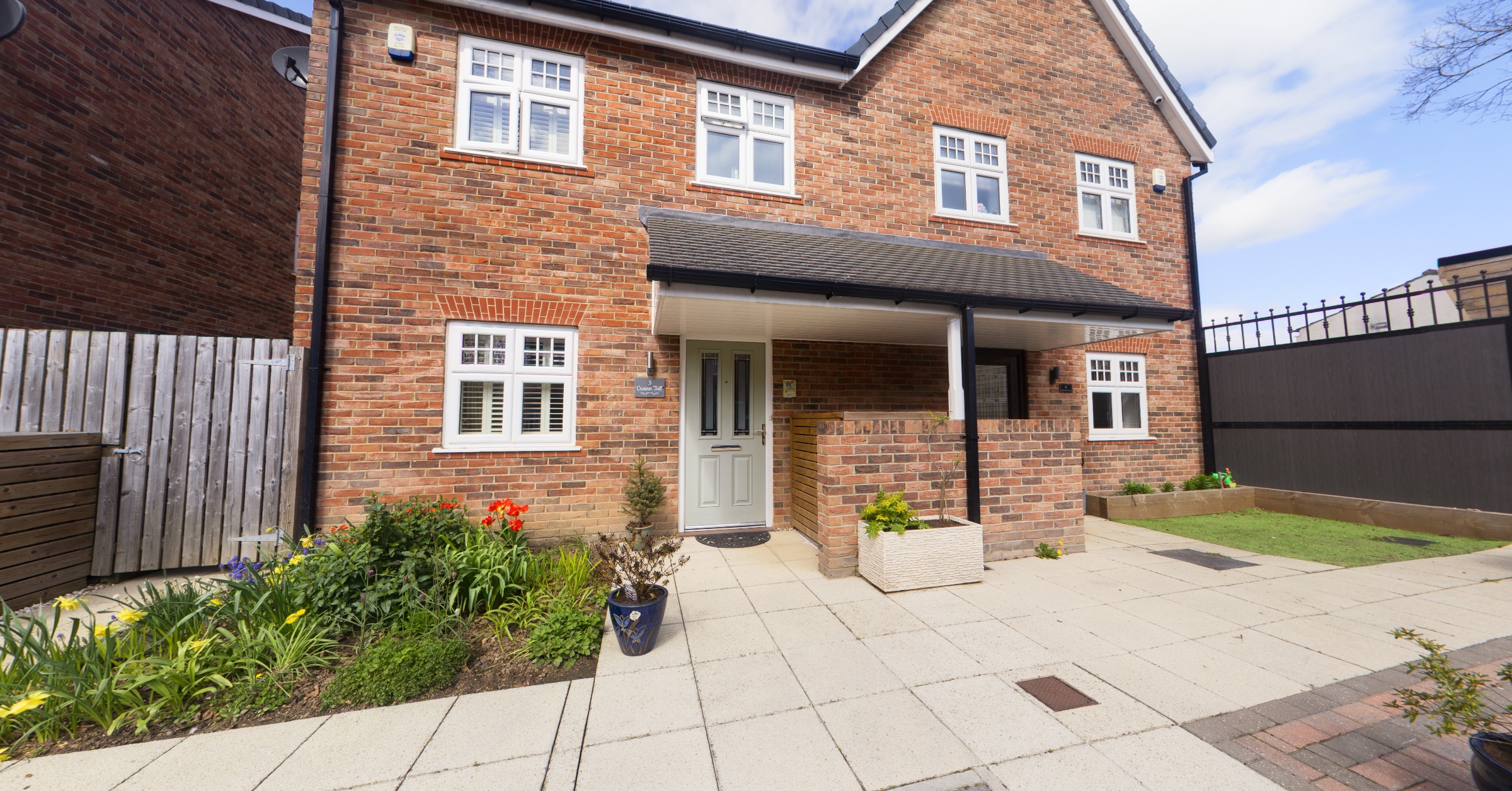 3 Tall Trees Close, Leeds, LS16 7SX