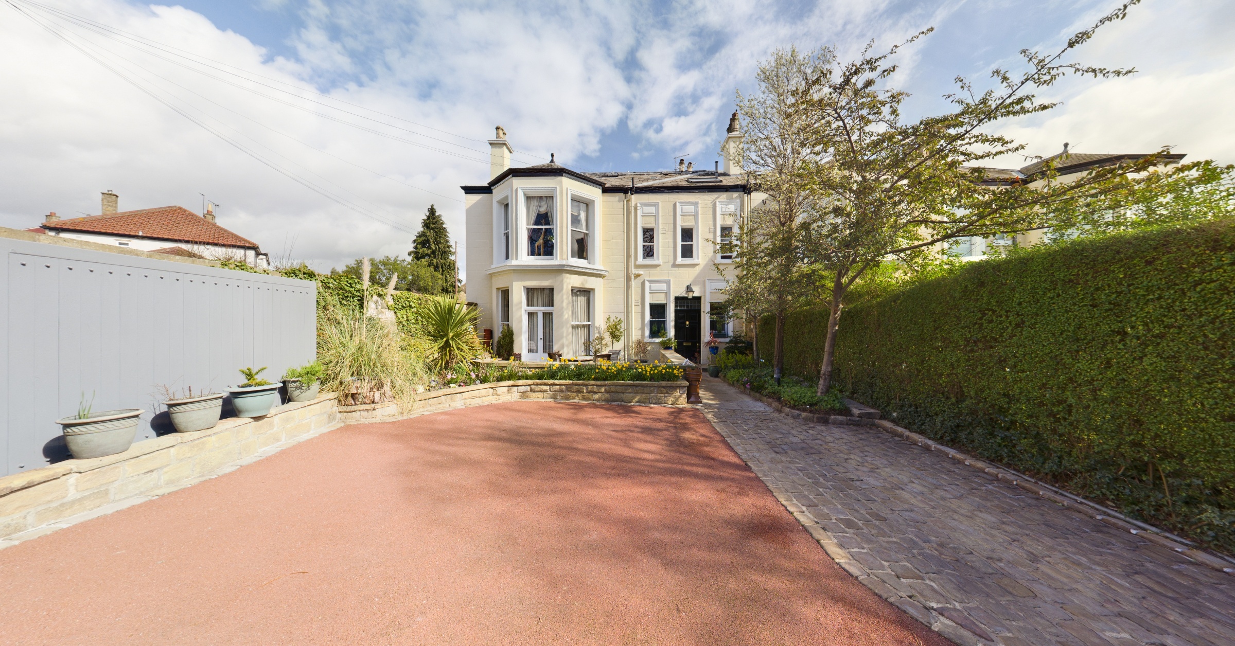 Flat 2, 199 Oakwood Lane, Leeds, LS8 2PE