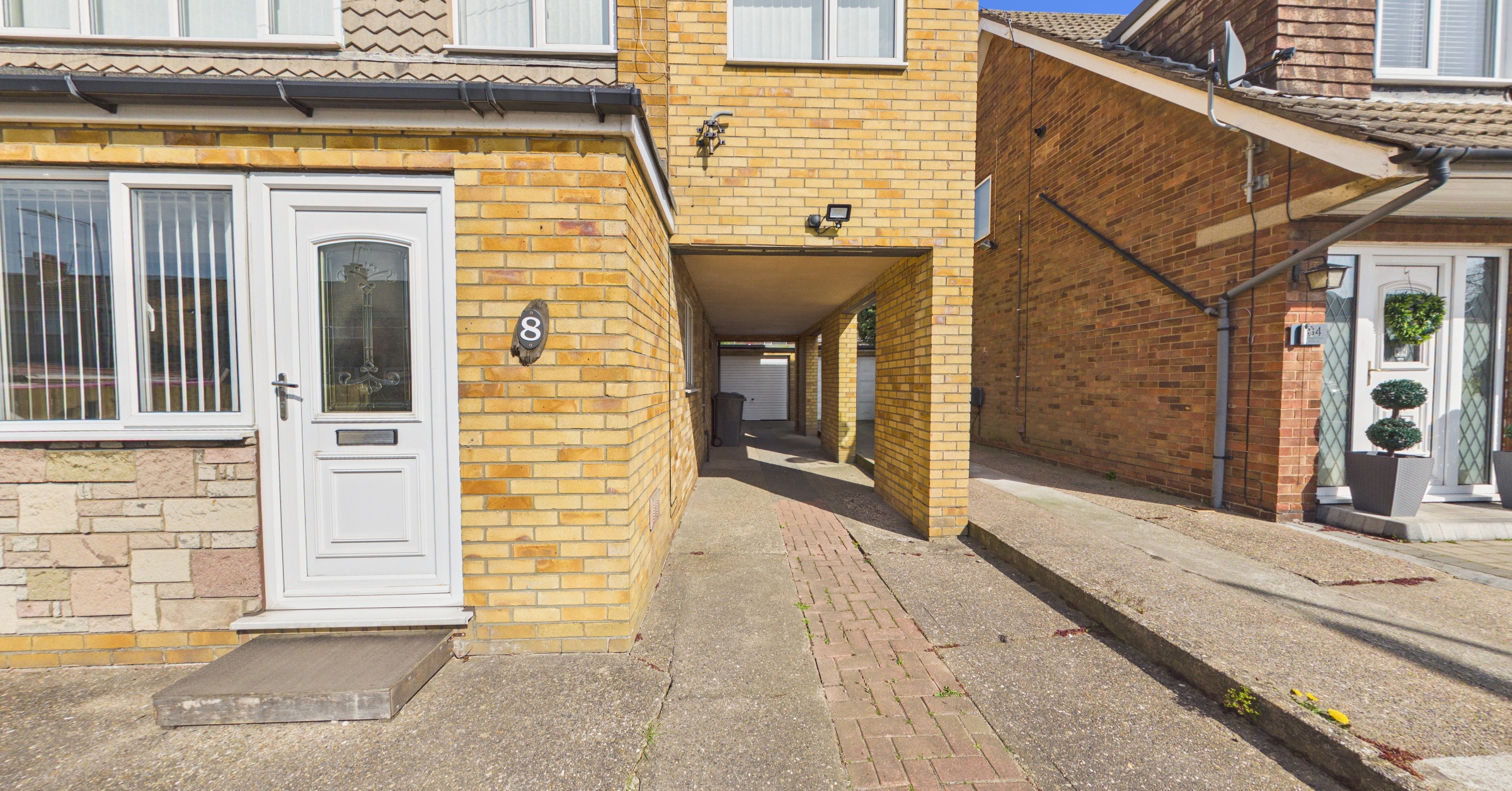 8 Ridgestone Avenue