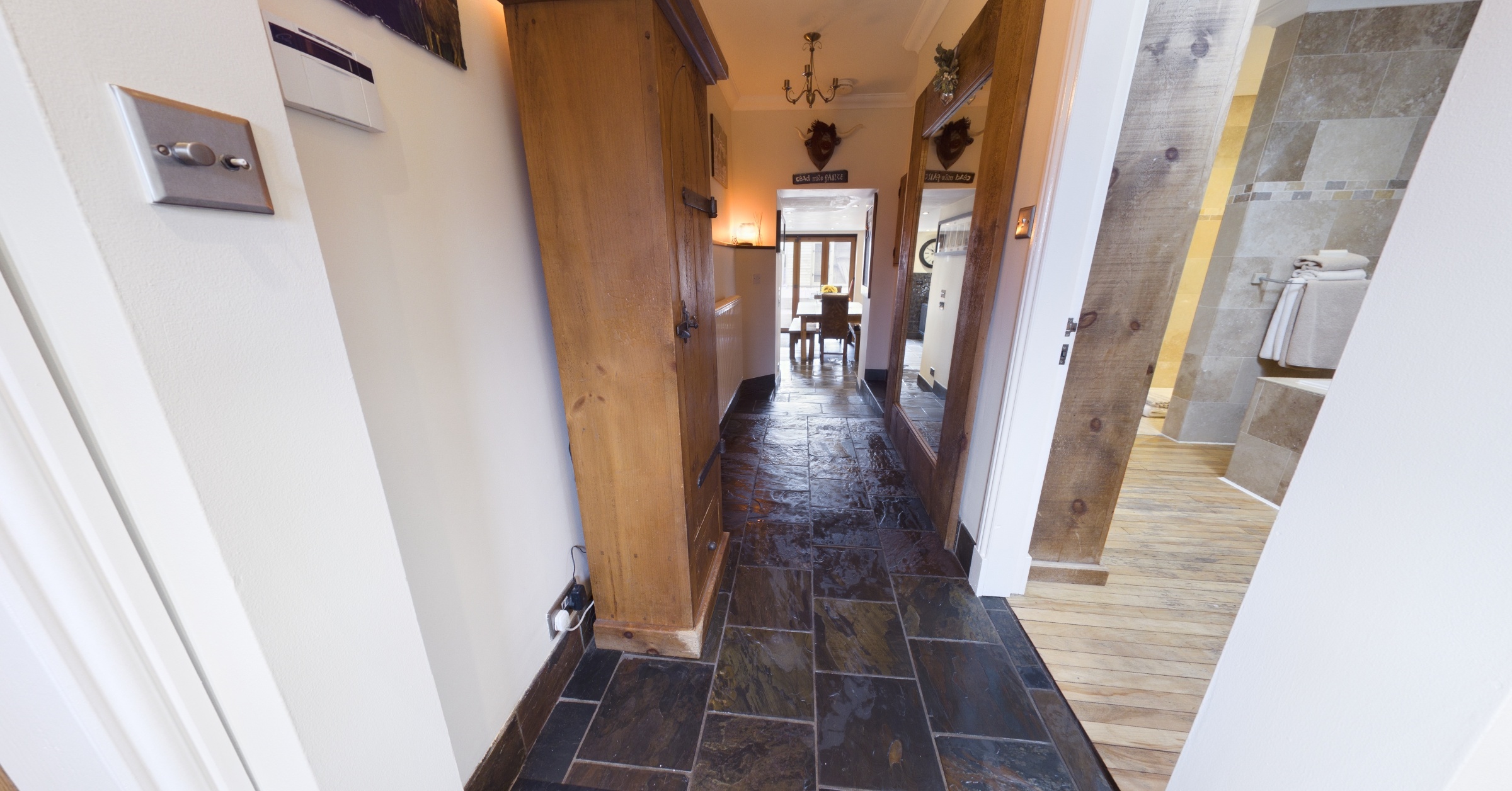 15 Kirk Road, Carluke