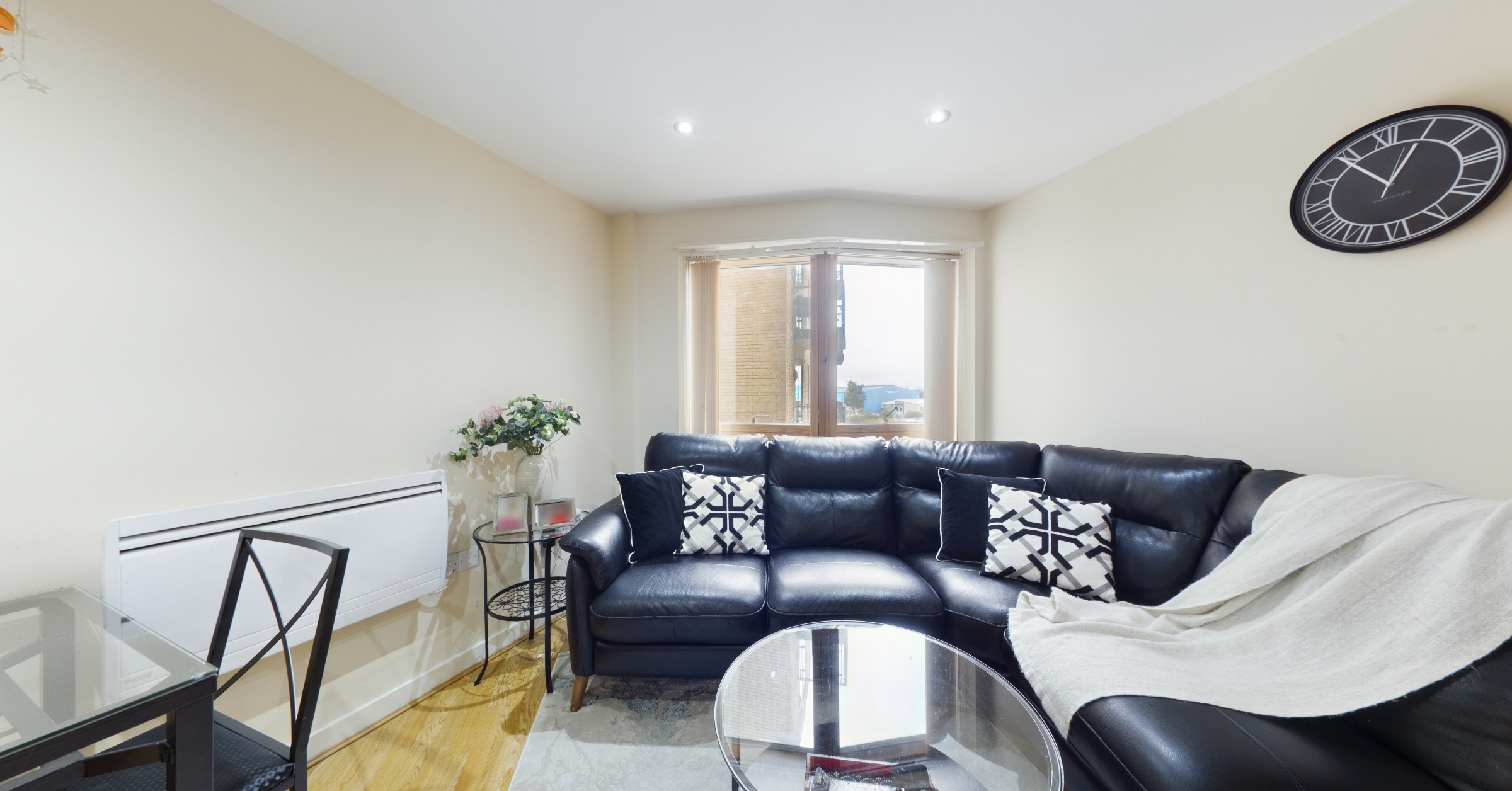 54 Reed House, 21 Durnsford Road, London SW19 8GU