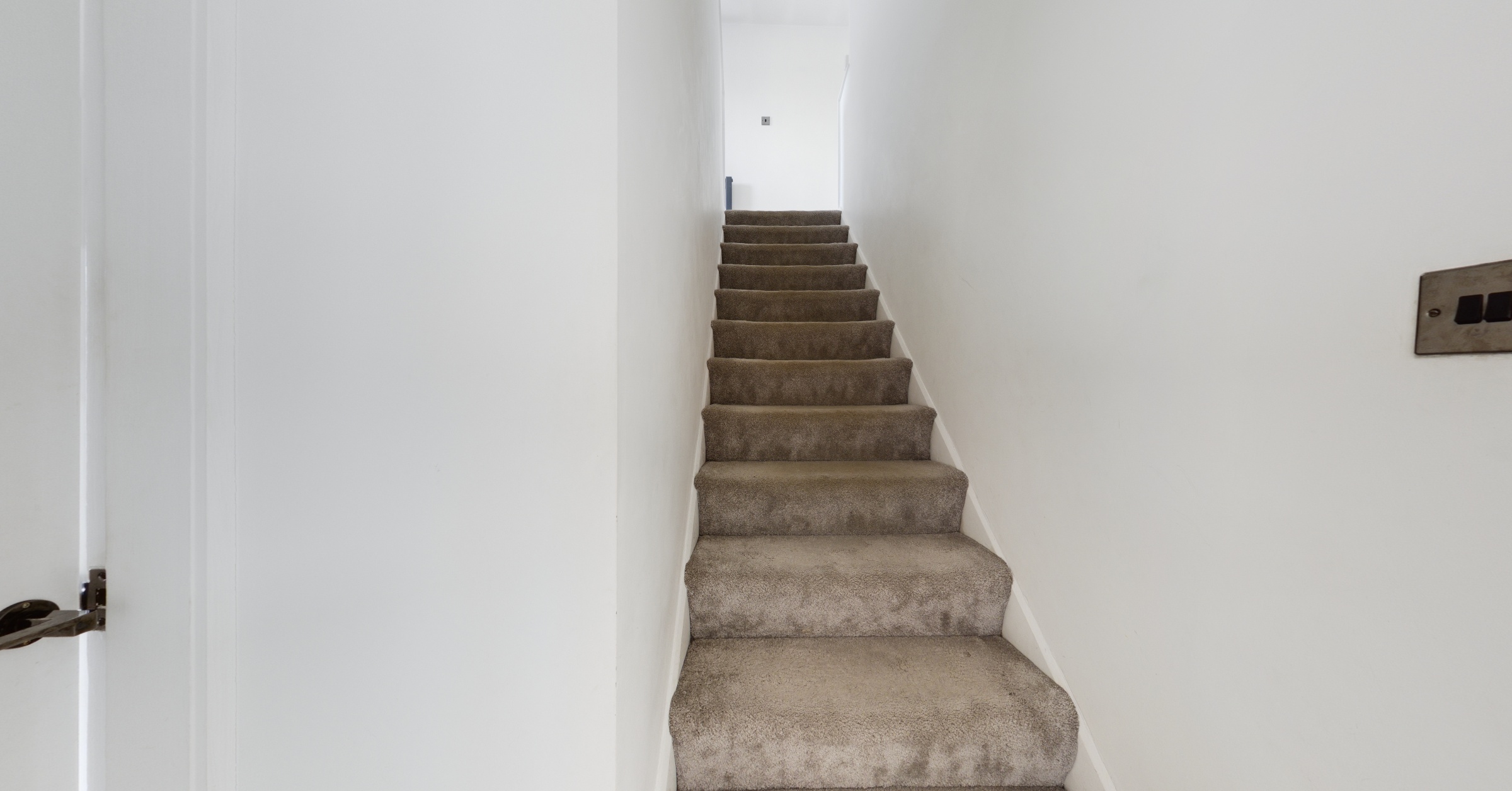 302, Lichfield Road Willenhall, Staffordshire, WV12 5BX